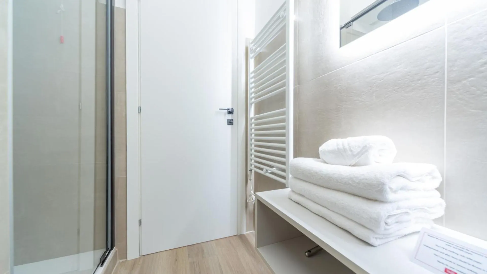 Apartament Stylish Studio Loft In Porta Romana Mediolan Włochy